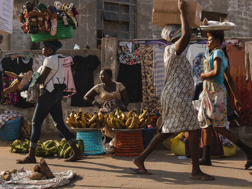 Perdagangan Lokal Afrika yang Tetap Bertahan di Era Digital